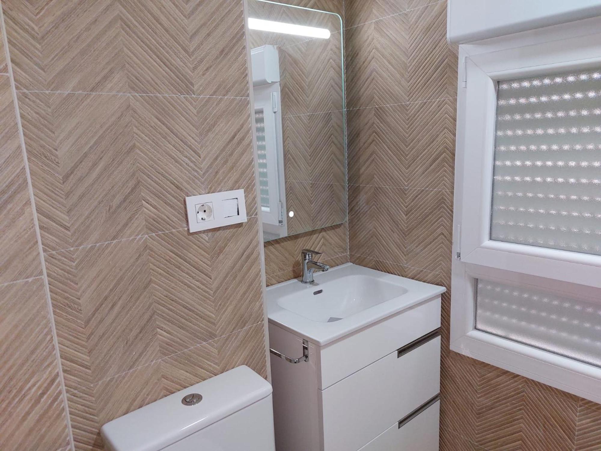 Piso En El Centro Apto 5 Personas Con Garaje Privado Avilés Exterior foto
